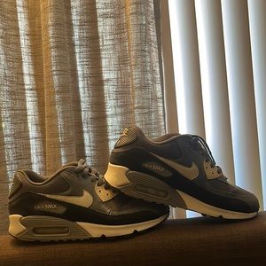 COPY - NIKE AIR MAX in multi color, grey, blue, white